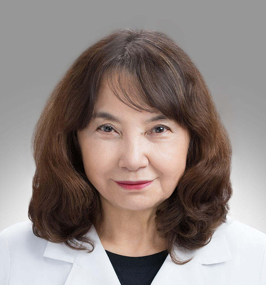 理事長芦、芦矢 由美子（あしや ゆみこ）